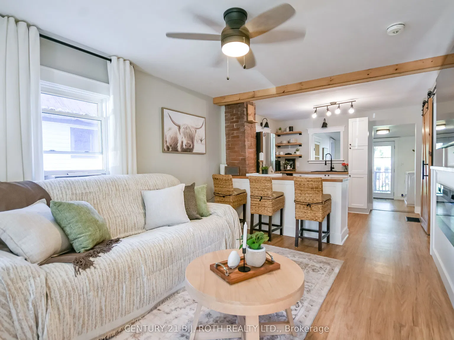 2 bed, $2,000 — Photo 4