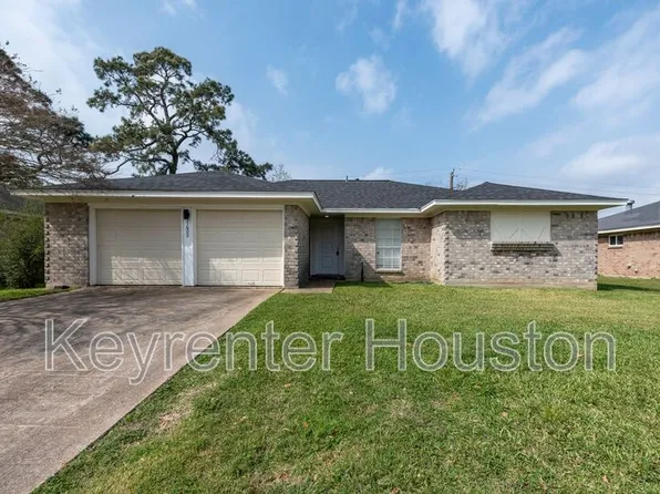 1600 Broken Arrow St, Baytown, TX 77521
