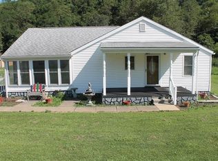 1734 Craft Creek Rd, Claysville, PA 15323