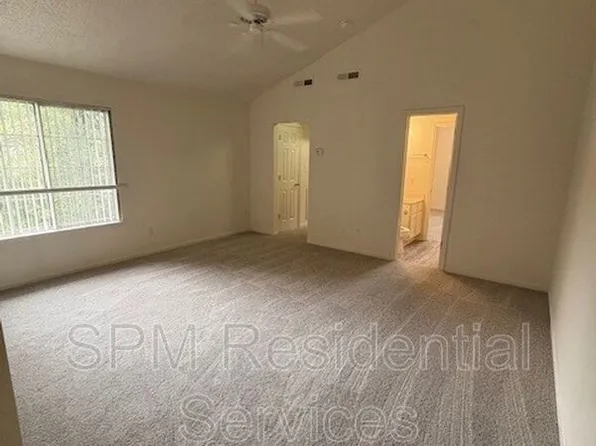 2705 Mayfair Dr #H-301, Wilmington, NC 28403