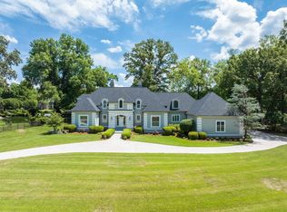 9 Deepwood Dr, Jackson, TN 38305