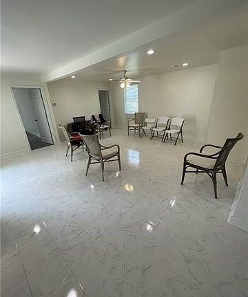 3rd image of 150 Oakland St #B