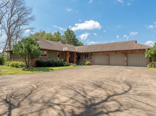 18234 E Sioux Vista Dr, Jordan, MN 55352