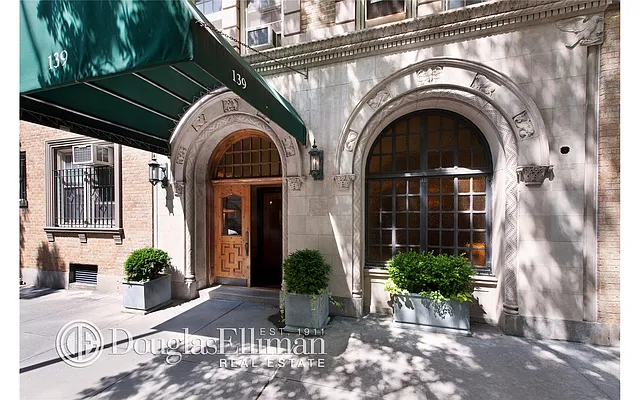 Sold by Douglas Elliman | media 20