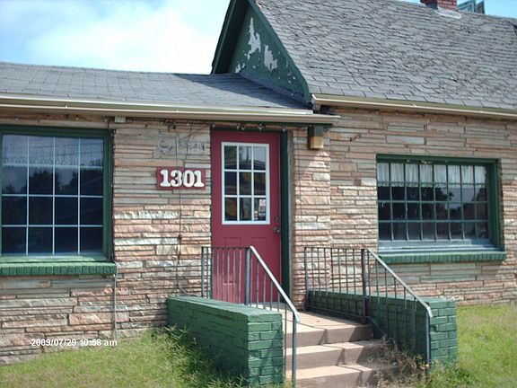 Cottage style front