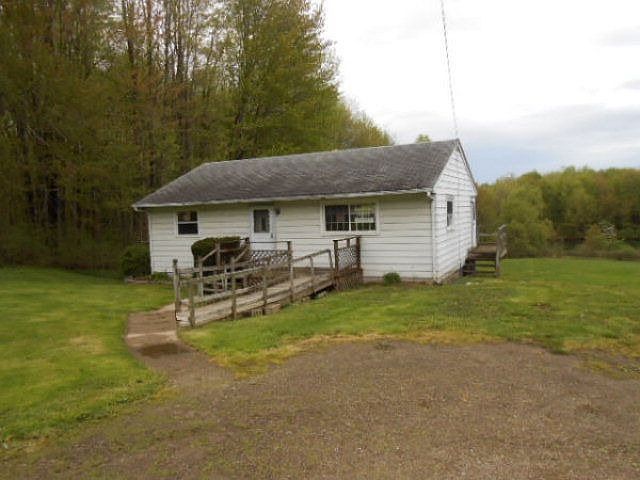 2nd image of 16462 Harmonsburg Rd
