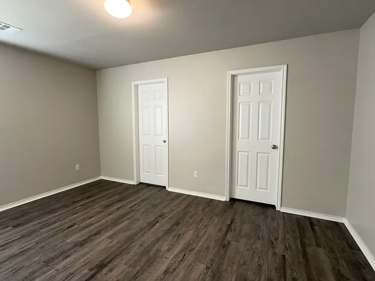 1928 Timber Dale Dr — Photo 12