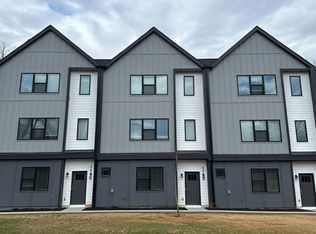 1114 Ivan Dr, Charlotte, NC 28216