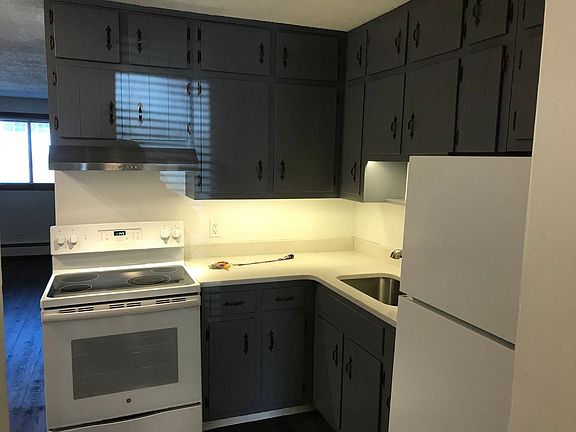 3rd image of 1230 7th St W Unit 2