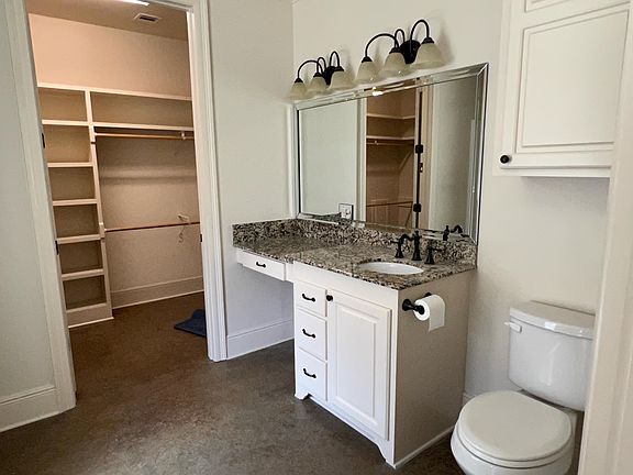 3rd image of 202 Green Cay Dr