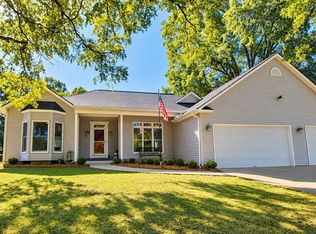 19 Oakfield Dr SE, Rome, GA 30161