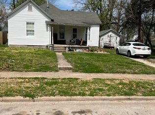 715 E Pacific St, Springfield, MO 65803