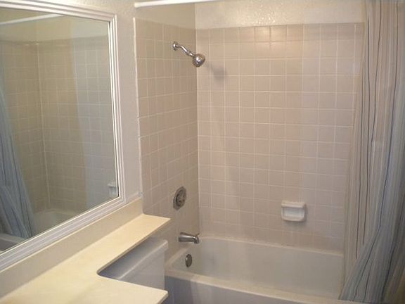 3rd image of 8065 Helmsdale Dr