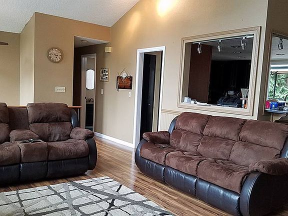 3rd image of 4415 NW Shelley Dr