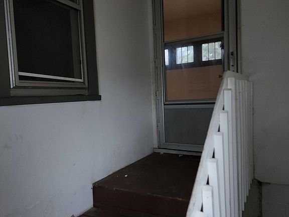 2nd image of 1716 1st St S