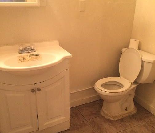4th image of 715 W G Ave APT 4