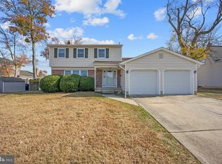 10 Kennibie Dr, Marlton, NJ 08053