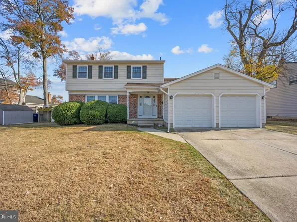 10 Kennibie Dr, Marlton, NJ 08053