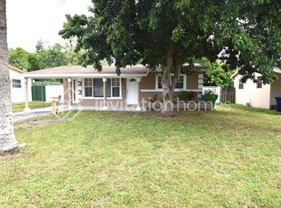 2421 Largo Dr, Hollywood, FL 33023