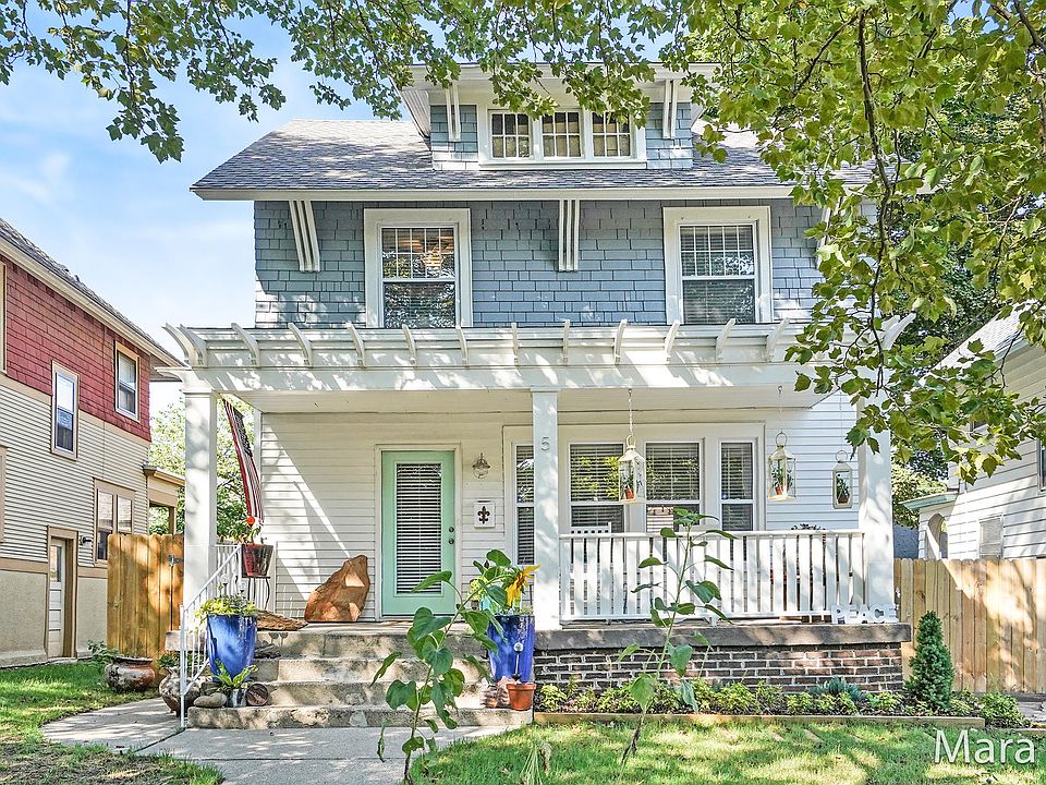 1st image of 5 Auburn Ave SE