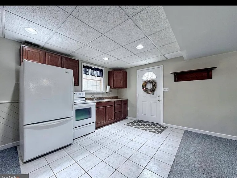 9486 Canary Dr — Photo 8