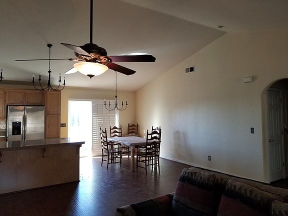 4th image of 2690 La Canada Ct