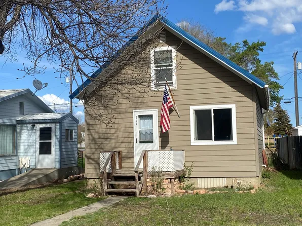 715 S 1st Ave E, Malta, MT 59538