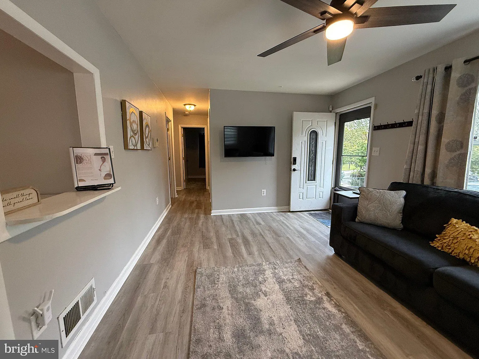 4 bed, 2.0 bath, 1800 sqft, $2,500 — Photo 3