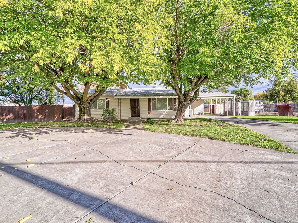 1st image of 4741 Fleming Way