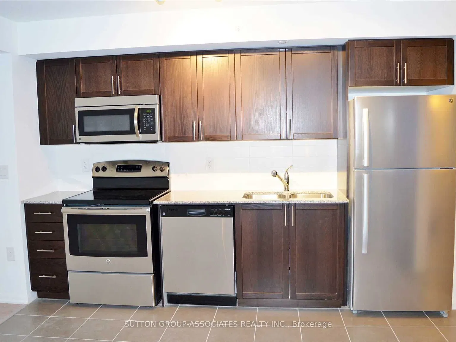 2 bed, $2,750 — Photo 4