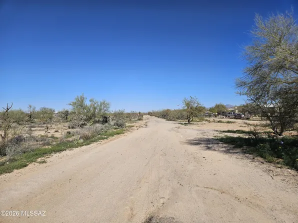 8798 S Marstellar Rd, Tucson, AZ 85736