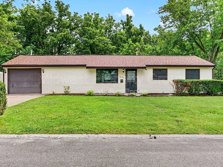 216 Allen Dr — Photo 1