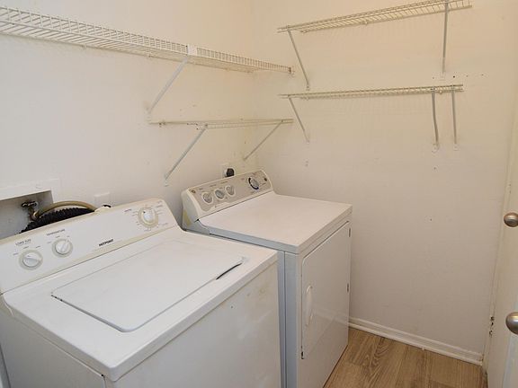 4th image of 1400 Gandy Blvd N Unit 807