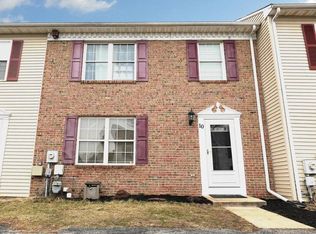 10 Shadow Ln, Bear, DE 19701