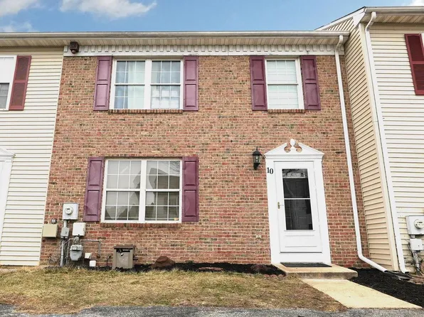 10 Shadow Ln, Bear, DE 19701