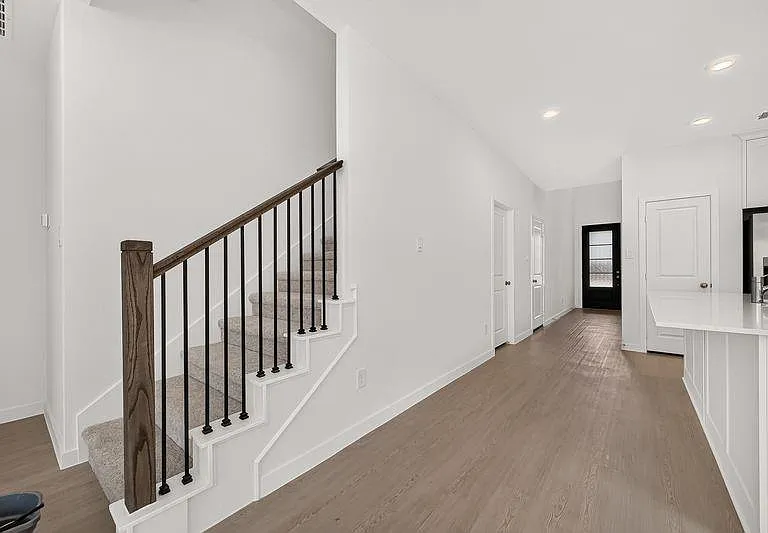 25714 Sapphire Cove St — Photo 20