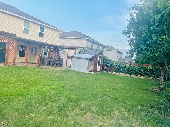 3rd image of 5405 Bedfordshire Dr