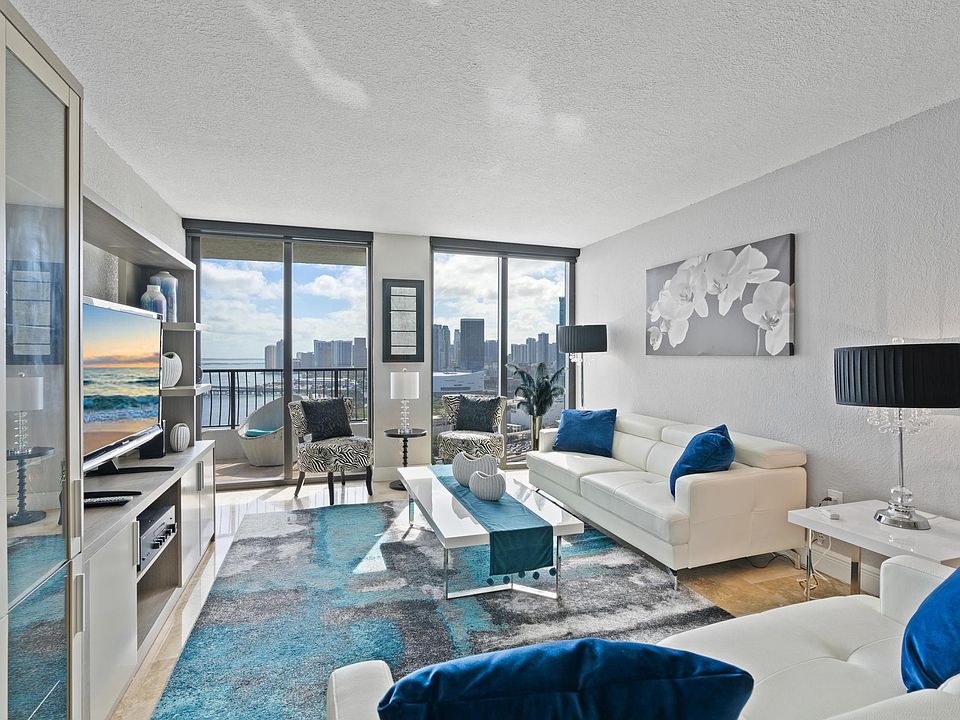 1st image of 555 NE 15th St APT 31K