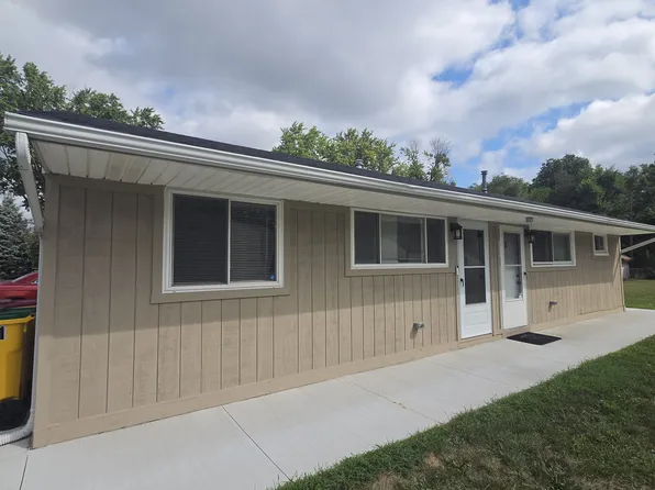 44036 Utica Rd, Utica, MI