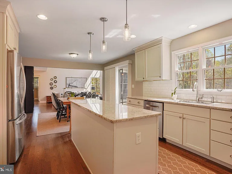 307 Rhineforte Dr — Photo 14