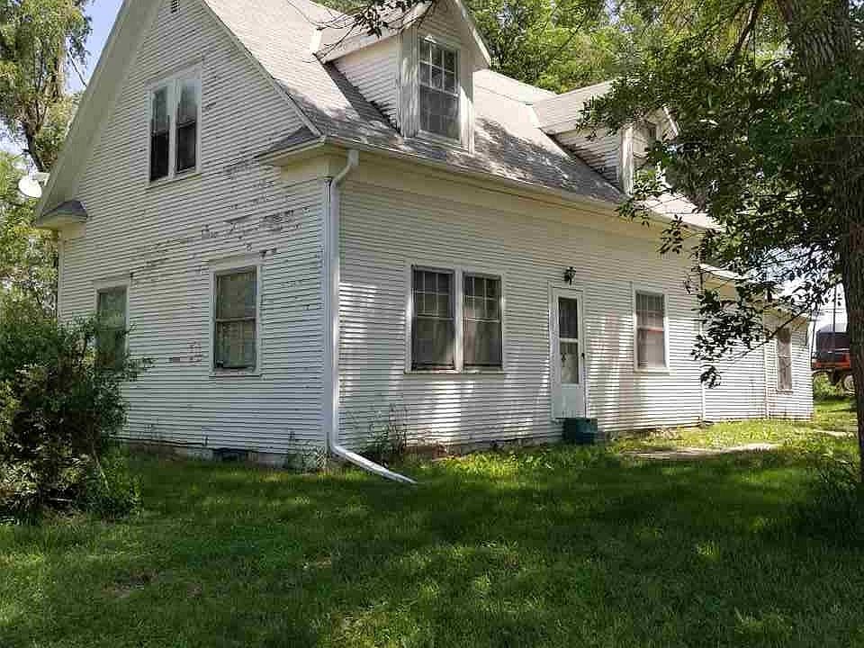 1st image of 2700 N 112th St