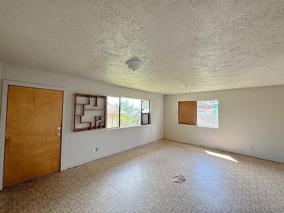 5th image of 16-2061 Vista Dr