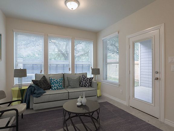 Virtual Image of 1st Floor Multi-Gen Suite Option