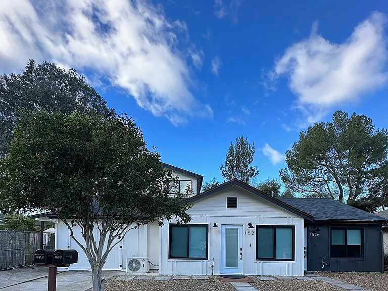 152 Cuesta Dr — Photo 13