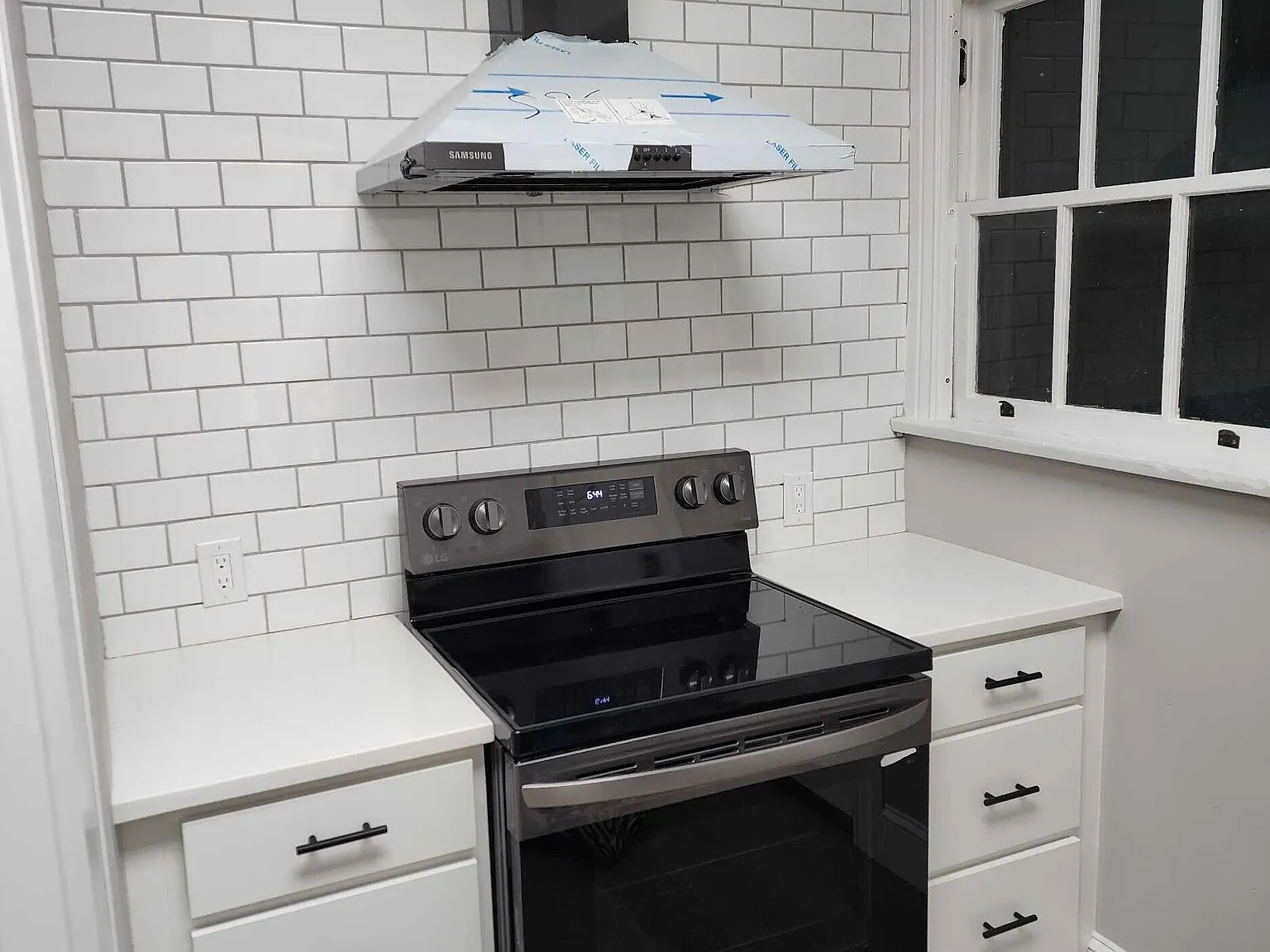 8 bed, 3.5 bath, 3155 sqft, $7,643 — Photo 2