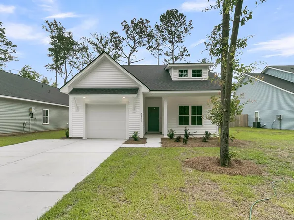 3222 Pinewood Dr, Ladson, SC 29456