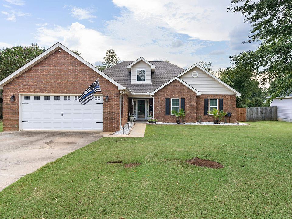 1st image of 204 Cumberland Woods Ter