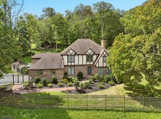 143 Beacon Hill Rd, Califon, NJ 07830
