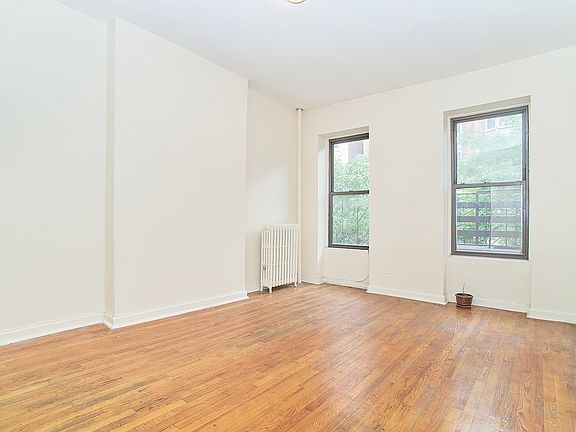 4th image of 207 W 80th St APT 3D