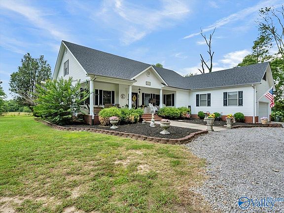 5th image of 1121 Old Larkinsville Rd